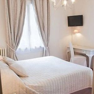 Hôtel Le Boeuf Couronné Chartres - Logis Hotels